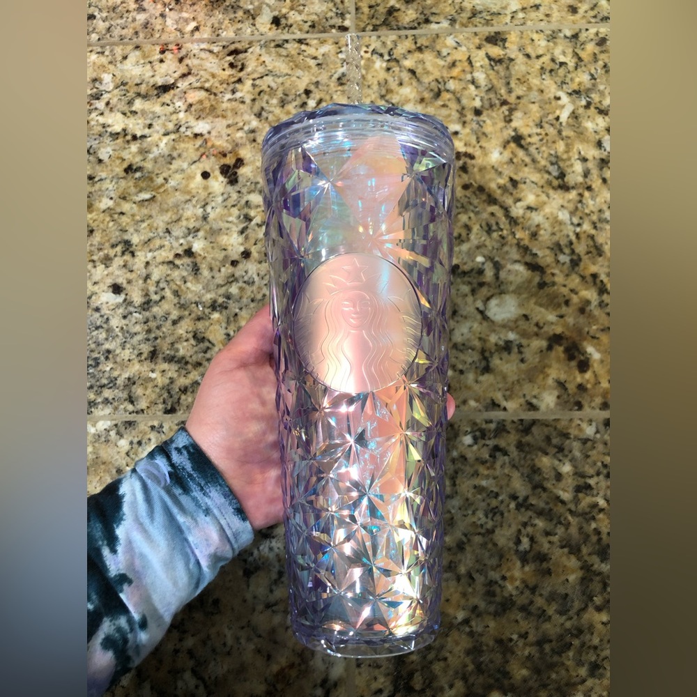 Starbucks Iridescent Winter White Prism Cold Cup (24 oz) Winter 2023 Collection